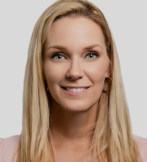 Tracey Dietz headshot